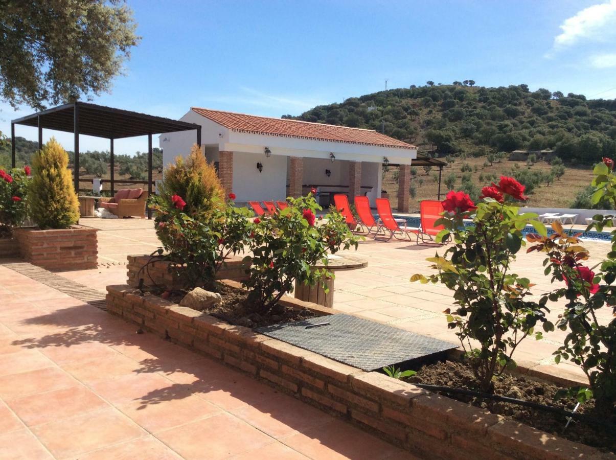 Santa Marta Complejo Rural Con Pista De Padel Konuk evi Archidona Dış mekan fotoğraf